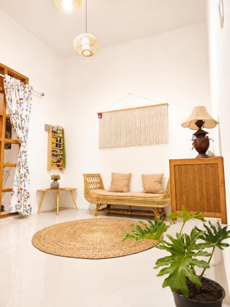 Rumah Daisy Homestay Pangandaran, Rezervovat  Cikembulan West Java