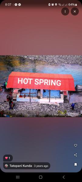 YOLO Near natural hot spring, Rezervovat  Beni 