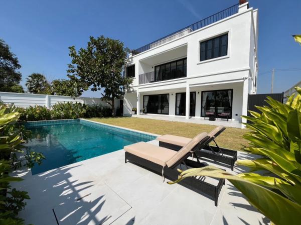 Highgrove Villa, Rezervovat  Nong Prue Pattaya