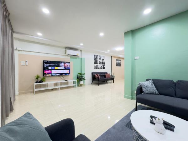 日韩旅游区市中心5房别墅民宿, Rezervovat  Central Thailand hotely s parkováním, Parkování