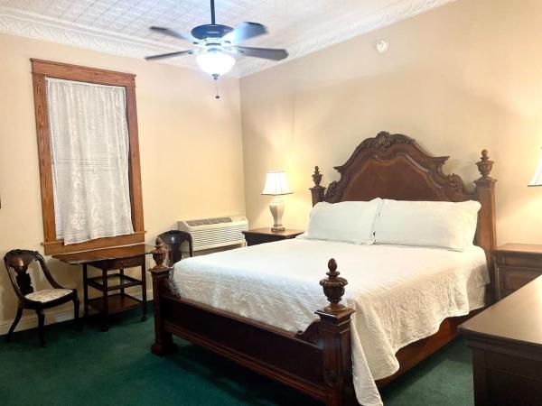 The Eastland Historic Hotel- Imperial Room, Rezervovat  Eastland Texas