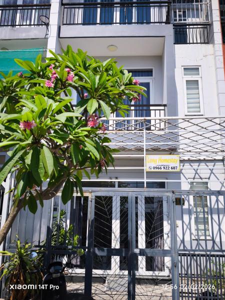 Long Homestay Xuyên Á - Hotels, Rezervovat  Ðức Hòa Long An