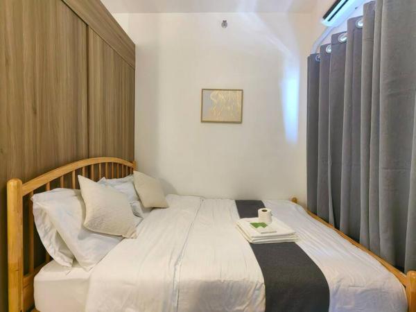 1BR Condotel with Balcony at FAME Residences #FM55, Rezervovat  Manila 