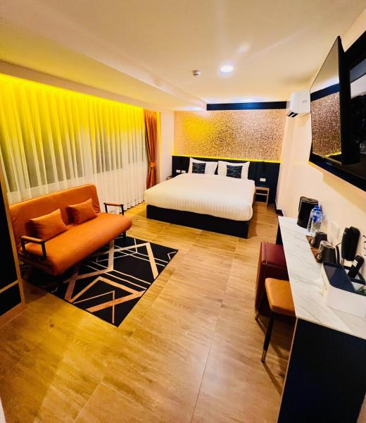 Emiri Hotel - Nana Bangkok, Rezervovat  Central Thailand hotely s bazénem, Bazén