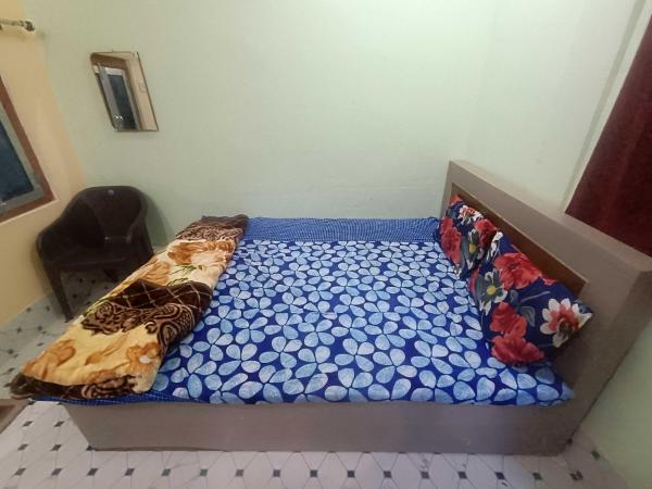 Hotel O Home Tulsi Satsang Bhawan Homestay, Rezervovat  Ayodhya 