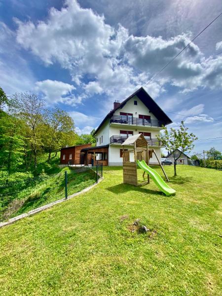 Holiday Home Maklen Gorski kotar with sauna and jacuzzi, Rezervovat  Kvarner hotely s parkováním, Parkování