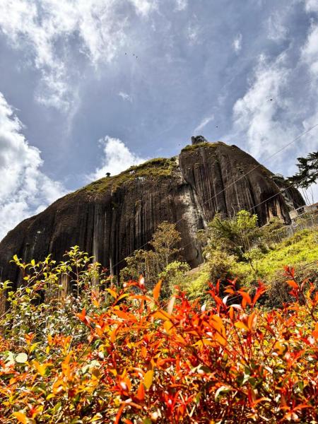 HOSPEDAJE VILLA SAMARA --- cerca de la piedra -- GUATAPÉ, Rezervovat  Guatapé Antioquia