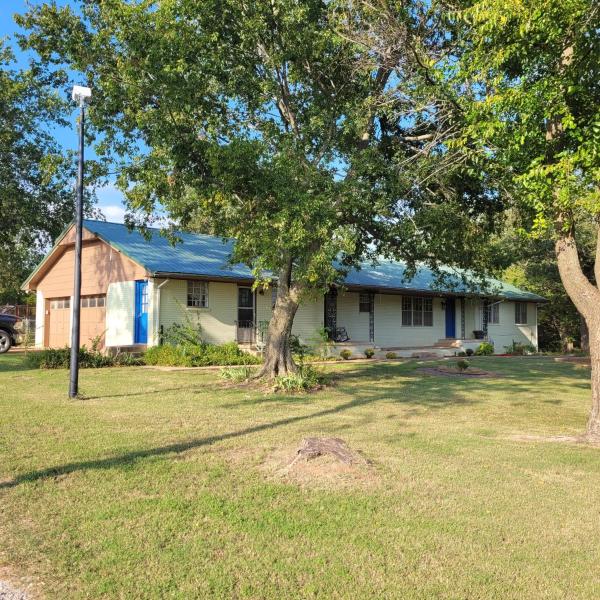 Blue Door Farmhouse, Rezervovat  Meeker Oklahoma