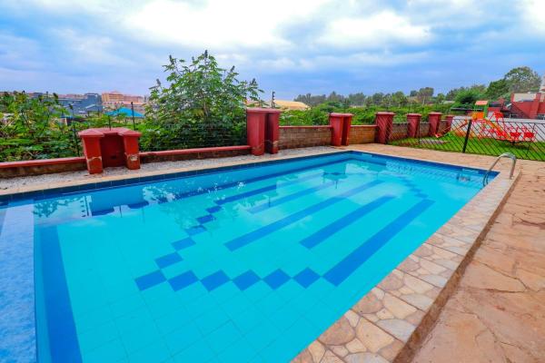 One bed airbnb with pool by Omuts, Rezervovat  Central hotely s bazénem, Bazén