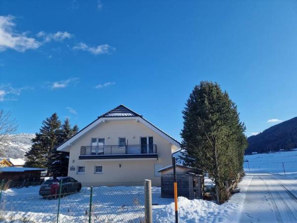 quiet and central Luxury Villa "Juwel " with Sauna in a beautiful valley, Rezervovat  Sankt Michael im Lungau 