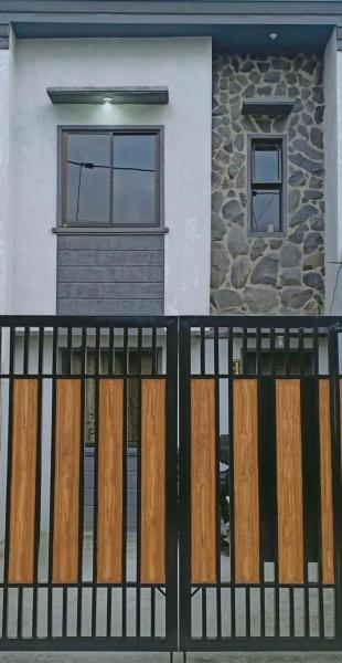 1BR Townhouse + Netflix, Rezervovat  Bulakan hotely s parkováním, Parkování