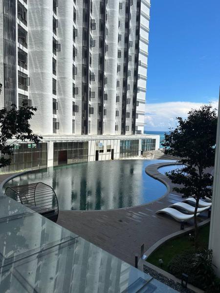 Topaz Nilam Residence 5 pax The Shore KK Centre, Rezervovat  Sabah hotely s bazénem, Bazén