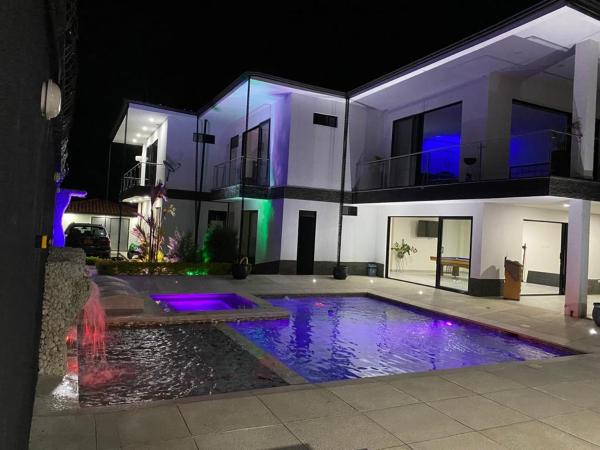 Chalet El Pilar Bacelona Quindio, Rezervovat Chata  
