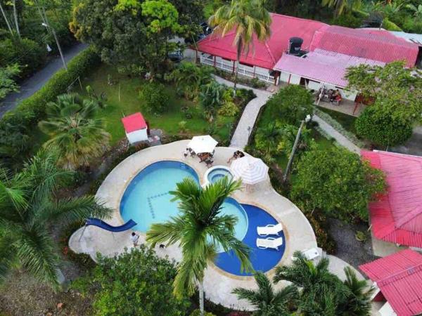 FINCA EL PORVENIR, Rezervovat  Acacías hotely s bazénem, Bazén