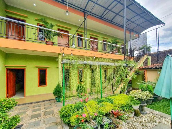 RedDoorz Syariah at Graha Adi Karya Kartasura, Rezervovat Hotel Kartosuro Central Java