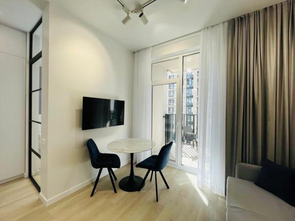 Modern apartment in the old town, Rezervovat Apartmán Kijev hotely s parkováním, Parkování