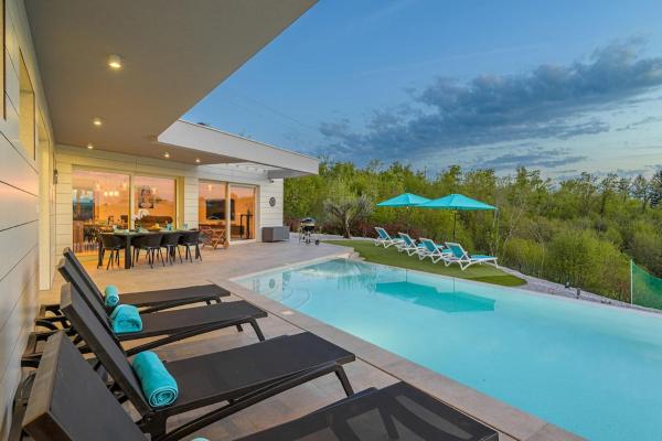 Villa Tiffany by Istrialux, Rezervovat  Peresiji Central Istria