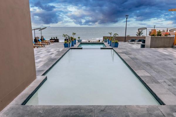 Beachfront Condo with Balcony amazing view, Rezervovat  Tijuana Baja California