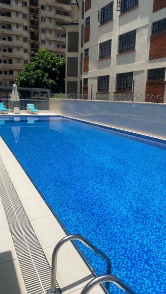 modern retreat residencies with amazing breathtaking city views, heated swimming pool ,gym ,private ample parking space which offers a luxurious living lifestyle, Rezervovat  Nairobi Hotely...