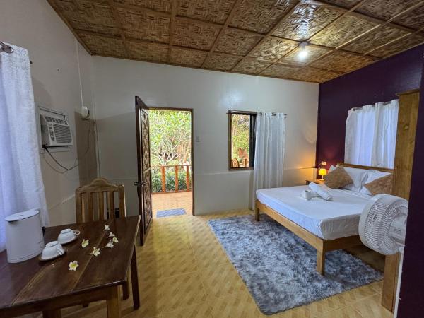 Cecilia's Garden Guesthouse, Rezervovat Hotel Hotely v Siquijor Island s parkováním, Parkování