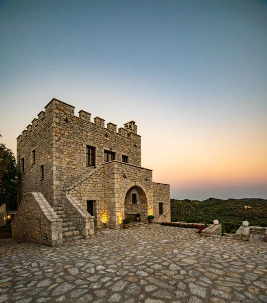 Cassiopeias Castle, Rezervovat Vila Gythio 