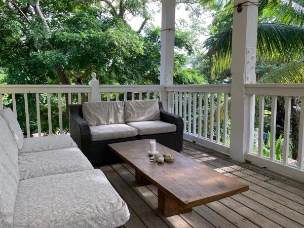 Stunning Loft 2 Floor Unit with Balcony, Rezervovat Apartmán Contadora Island 