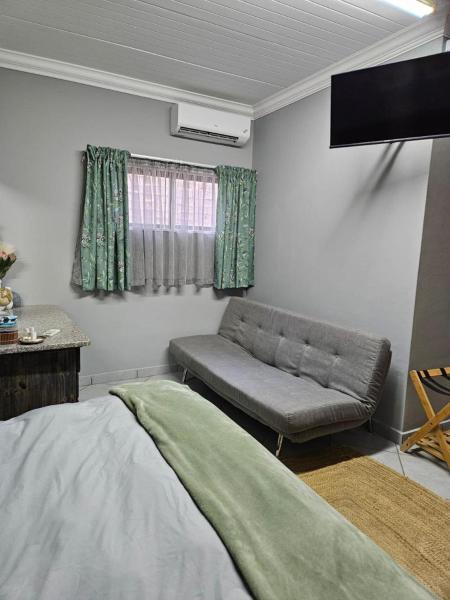 The Hideaway Guesthouse, Rezervovat  Groblersdal Limpopo