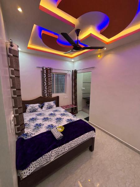 Prajju Homestay Hampi, Rezervovat  Hotely v Bangalore s parkováním, Parkování