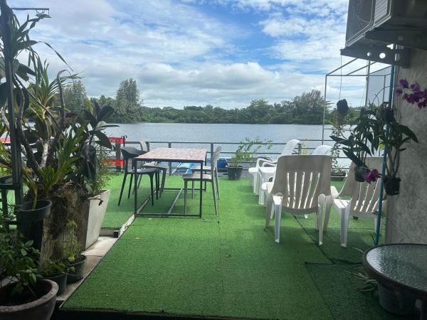 Riverside Hostel Phuket, Rezervovat Hostel Phuket Phuket Province, blízko Sapan Hin Park