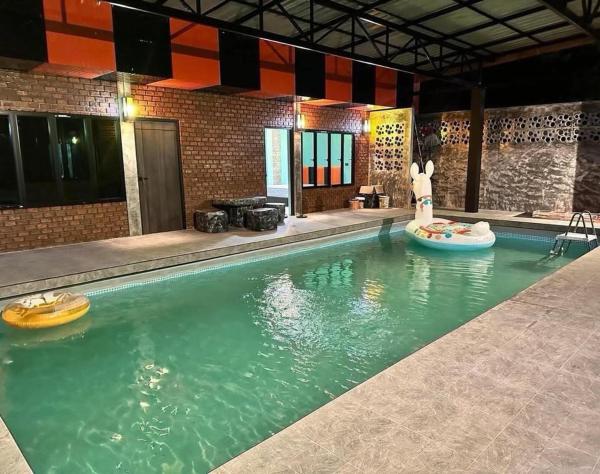 นิวพีเคซี รีสอร์ต, Rezervovat  North-Eastern Thailand hotely s bazénem, Bazén