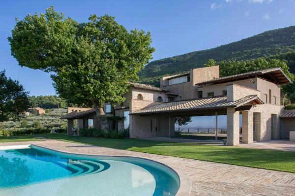 Luxury Villa Overlooking Assisi Valley, Rezervovat  Wellness hotely v Assisi, SPA
