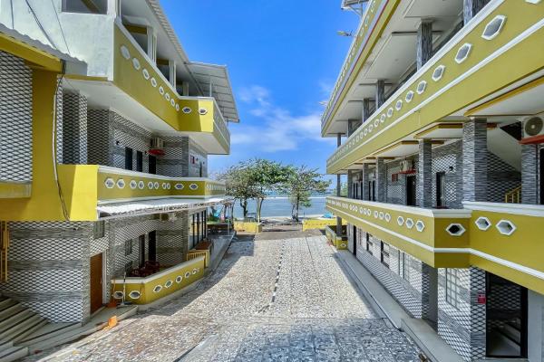 Urbanview Hotel Saikhwan Pantai Sayang Heulang Pameungpeuk Garut by RedDoorz, Rezervovat Hotel Cilauteureun Java