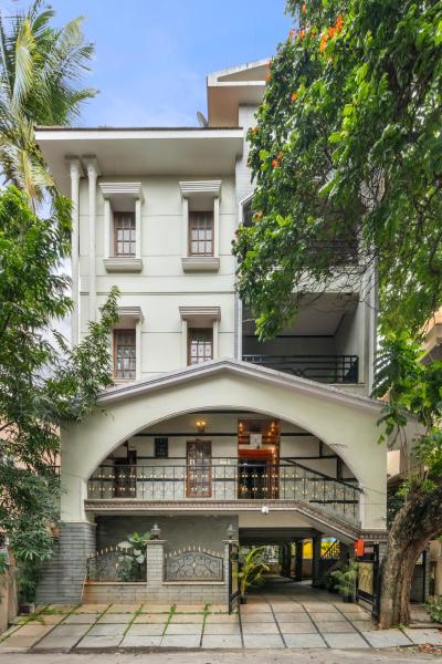 Wooden Whispers Traditional Luxe Spacez Villa, Rezervovat  Hotely v Bangalore s parkováním, Parkování