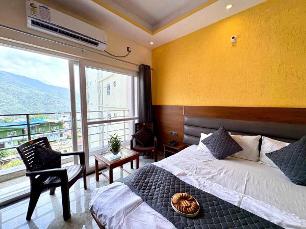 Hotel Uday Palace, Rezervovat  Hotely v Uttarakhand s parkováním, Parkování