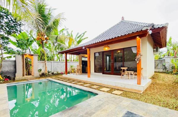Pondok Mupu Villa, Rezervovat  Bali hotely s bazénem, Bazén