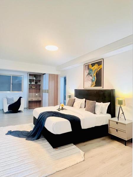 serenity heights three bedroom apartment with swimming pool fully equipped gym ample parking space child play area and amazing scenic views, Rezervovat  Nairobi Hotely...