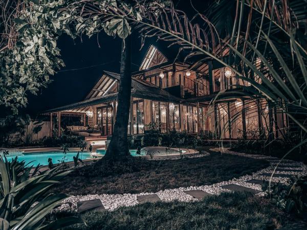 Casa Magick boutique Villa, Rezervovat  Gili Air 