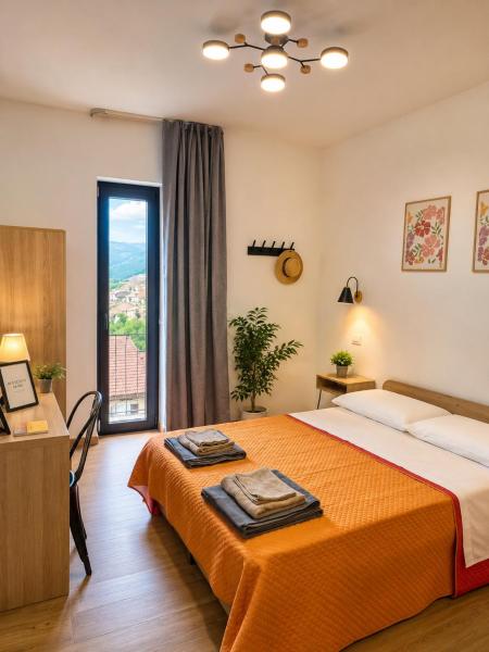 B&B La Casetta di Cecè, Rezervovat  Hotely v Celano s parkováním, Parkování