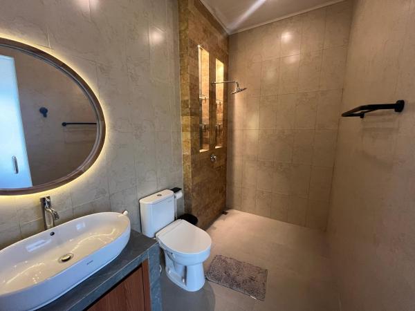 Jambul House, Rezervovat  Hotely v Bali s parkováním, Parkování