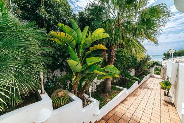 Beachfront Villa, Rezervovat  Moraira Costa Blanca