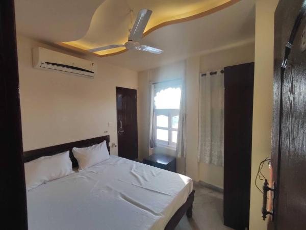 Collection O Girwa Udaipur, Rezervovat Hotel Hotely v Rajasthan s parkováním, Parkování