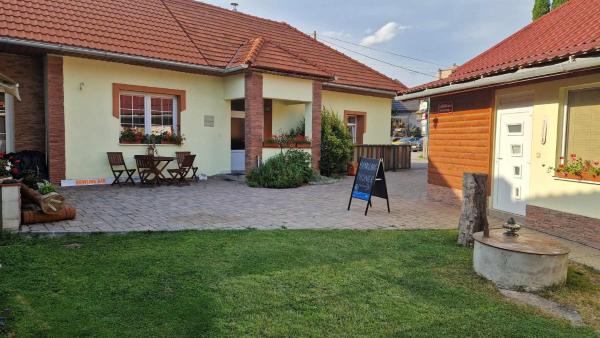 Ubytovanie pod hradom Krásnohorské Podhradie, Rezervovat  Krasnohorske Podhradie Košický kraj