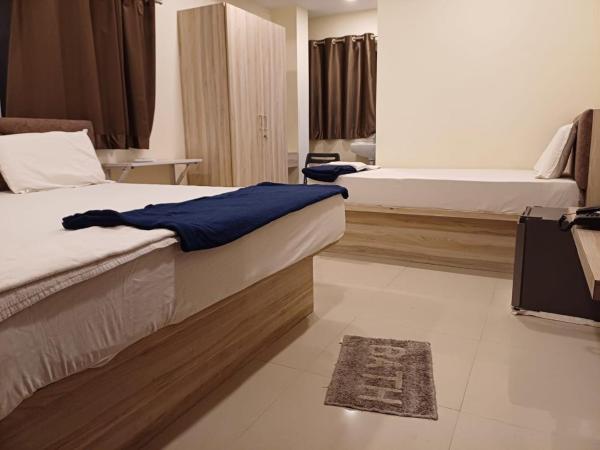 Sahasra Sree Suites Inn, Rezervovat  Hotely v Telangana s parkováním, Parkování