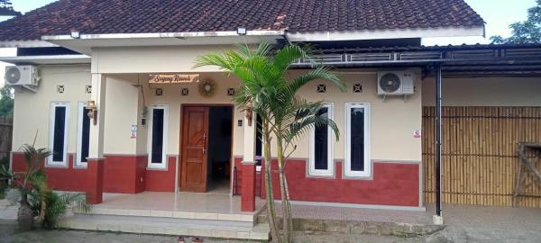 Purisani Suites Villa, Rezervovat  Sleman Yogyakarta