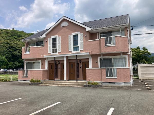メゾンド寺田 アパート1室貸切 素泊まり最大8人宿泊可能 4名様まで同一料金, Rezervovat  Chugoku hotely s parkováním, Parkování