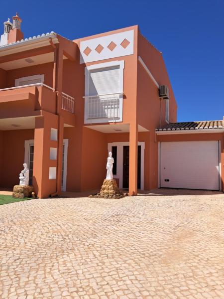 Villa Praia Porto de Mós, Rezervovat  Lagos Albufeira