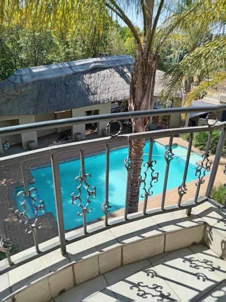 Simon Bekker units 2, Rezervovat  Krugersdorp West Rand