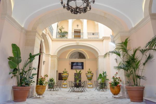 Il Cavaliere al borgo antico, Rezervovat  Copertino Salento