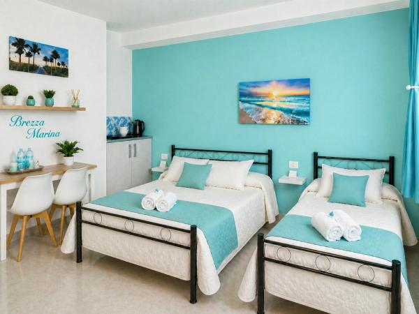 B&B Nonna Pina, Rezervovat  Hotely v Ciro s parkováním, Parkování