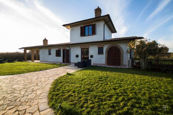 Agriturismo Villa Amerina, Rezervovat  Hotely v Lazio s parkováním, Parkování